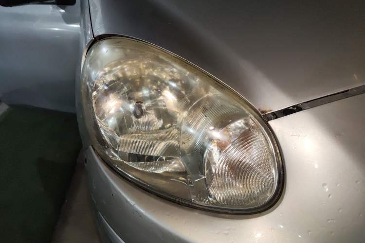 Used Nissan March 2010 1.5L Manual E-Xuan Edition Right Front Headlight
