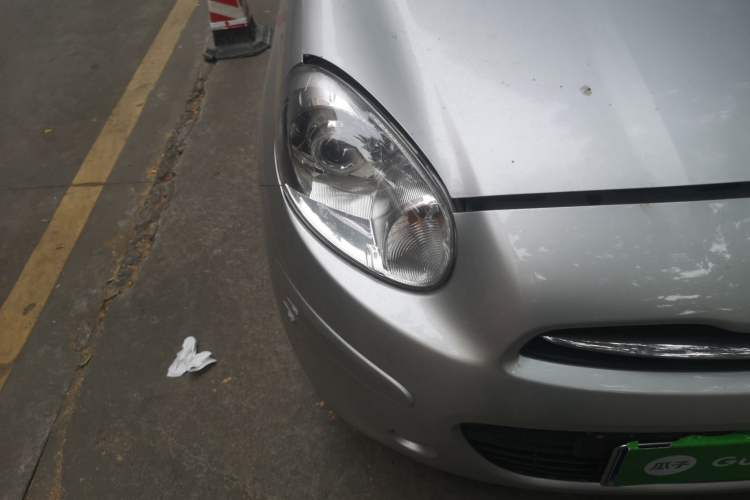 Used Nissan March 2010 1.5L Automatic Easy-Style Version Right Front Headlight