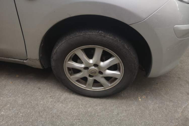 Used Nissan March 2010 1.5L Automatic Easy-Style Version Right Front Wheel Hub