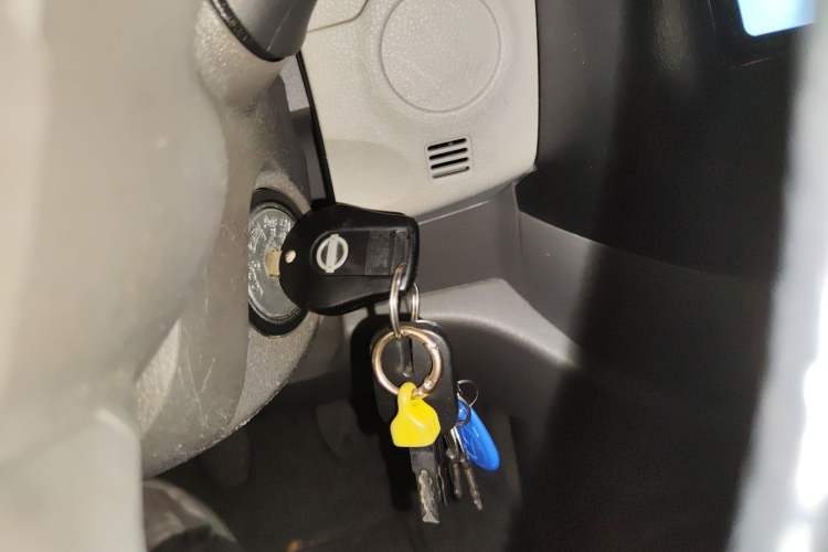 Used Nissan March 2010 1.5L Manual E-Xuan Edition Vehicle Key