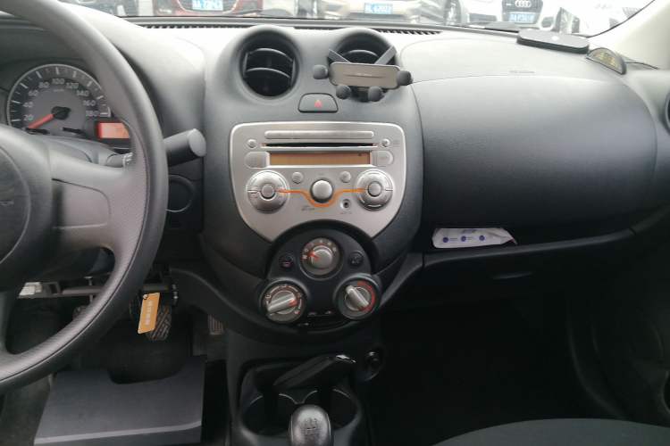 Used Nissan March 2010 1.5L Manual Easi-Style Edition Audio And AC Panel