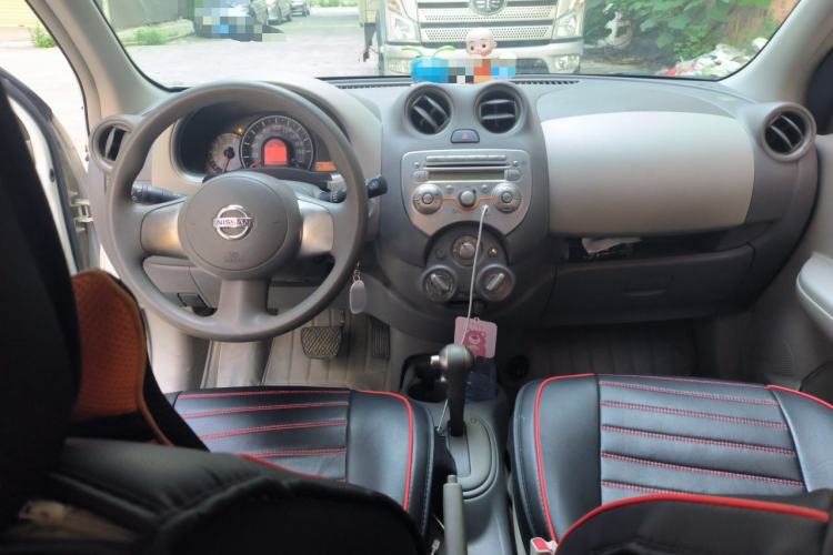 Used Nissan March 2010 1.5L Automatic Easy-Style Version Center Console