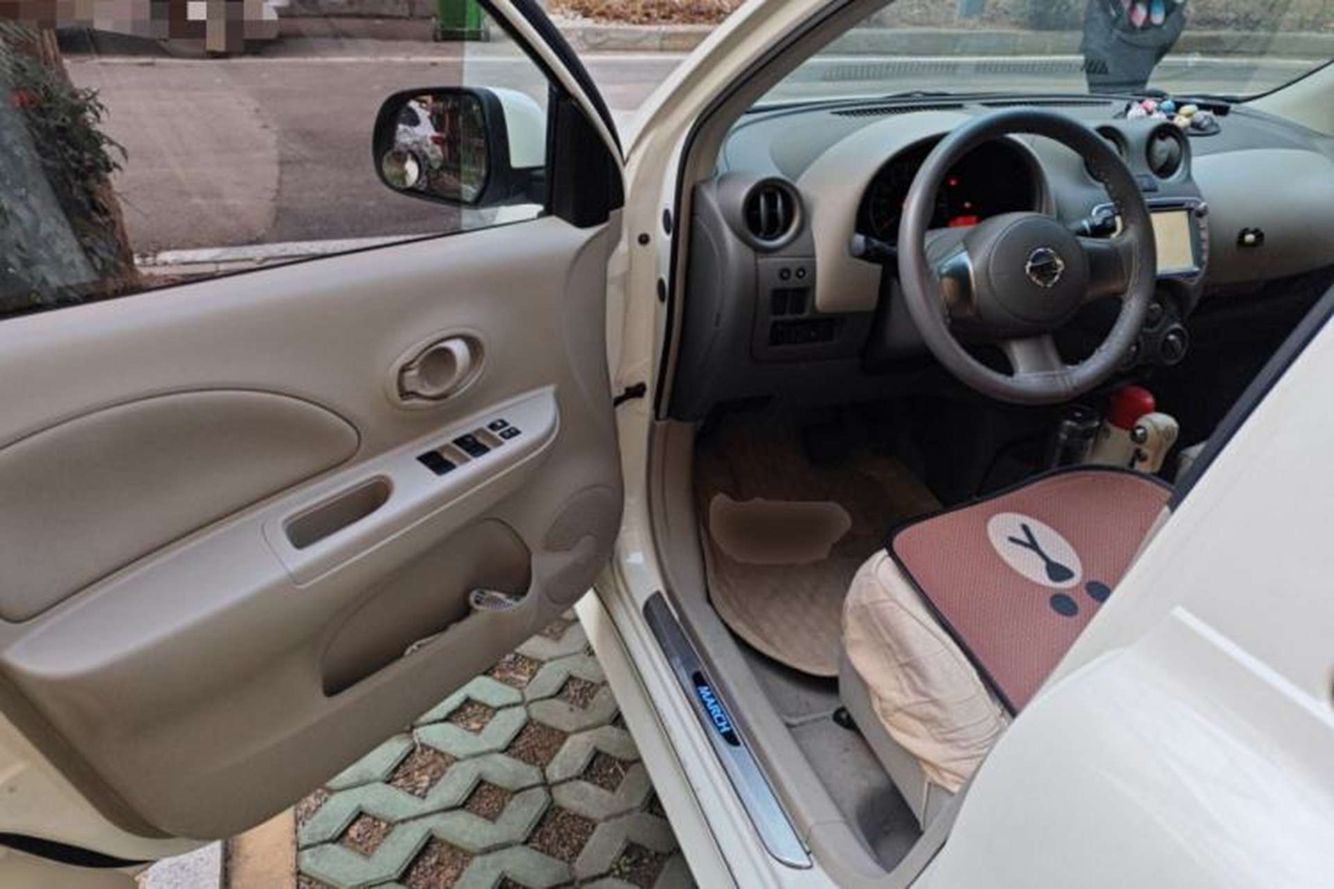 Used Nissan March 2010 1.5L Automatic Easy-Style Version Driver Seat