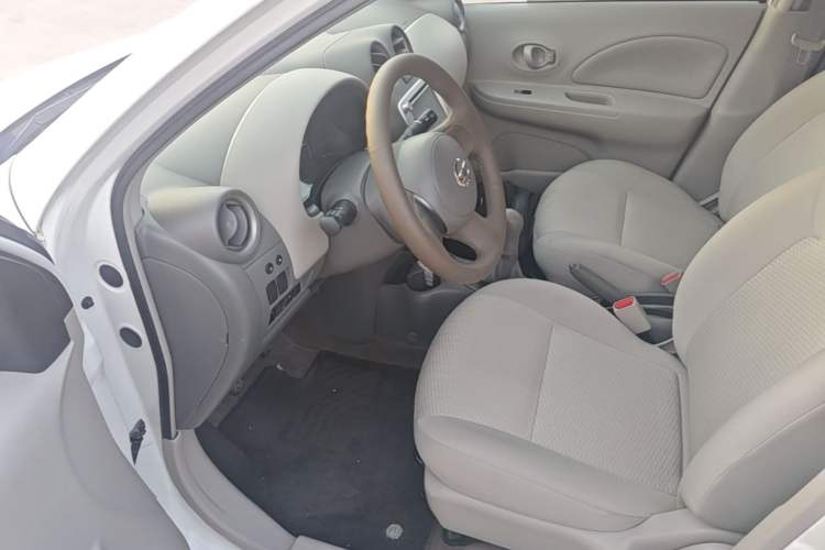 Used Nissan March 2010 1.5L Manual E-Xuan Edition Driver Seat