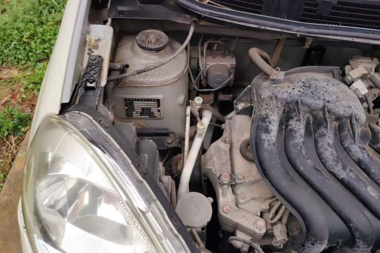 Used Nissan March 2010 1.5L Automatic Easy-Style Version Engine Bay Right