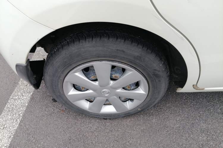 Used Nissan March 2010 1.5L Manual Easi-Style Edition Exterior 5