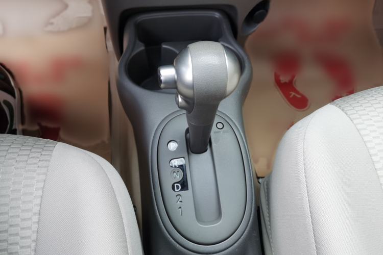 Used Nissan March 2010 1.5L Automatic Easy-Style Version Gear Lever