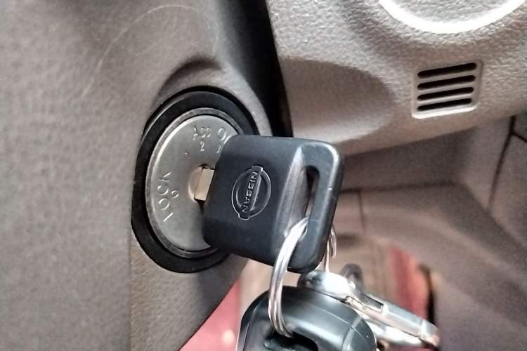 Used Nissan March 2010 1.5L Automatic Easy-Style Version Interior 1