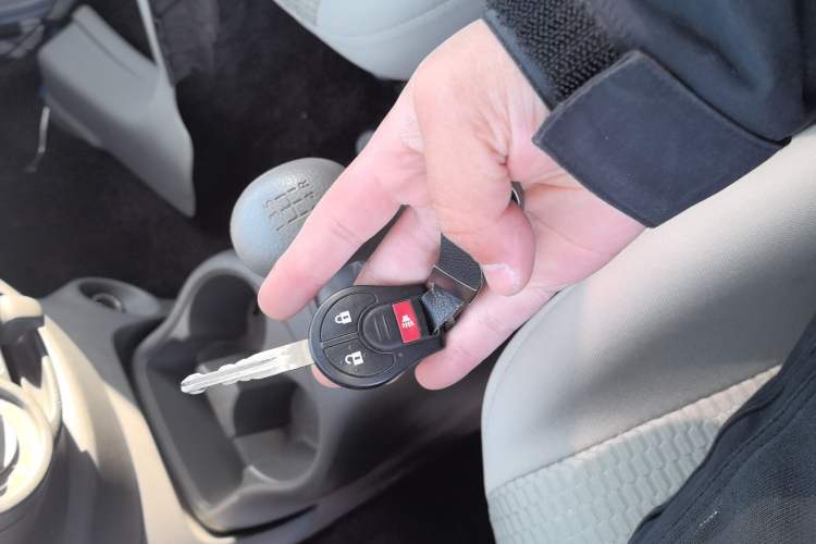 Used Nissan March 2010 1.5L Manual E-Xuan Edition Interior 1
