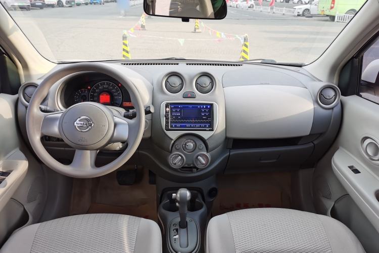 Used Nissan March 2010 1.5L Automatic Easy-Style Version Interior 3