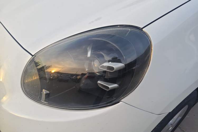 Used Nissan March 2010 1.5L Manual E-Xuan Edition Left Front Headlight