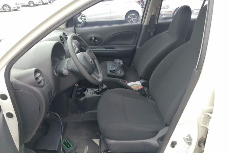 Used Nissan March 2010 1.5L Manual Easi-Style Edition Left Front Seat