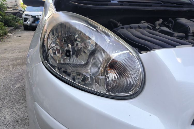 Used Nissan March 2010 1.5L Automatic Easy-Style Version Right Front Headlight