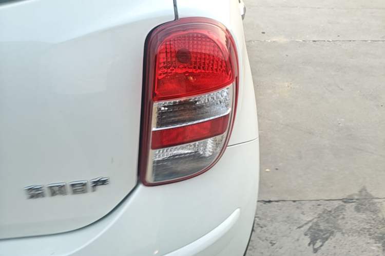 Used Nissan March 2010 1.5L Manual E-Xuan Edition Right Rear Taillight
