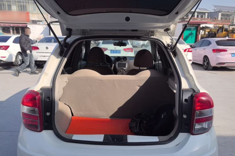 Used Nissan March 2010 1.5L Manual E-Xuan Edition Trunk