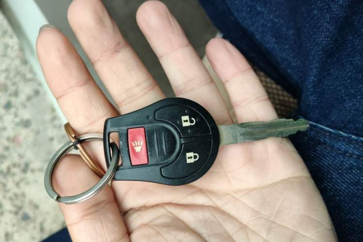 Used Nissan March 2010 1.5L Automatic Easy-Style Version Vehicle Key