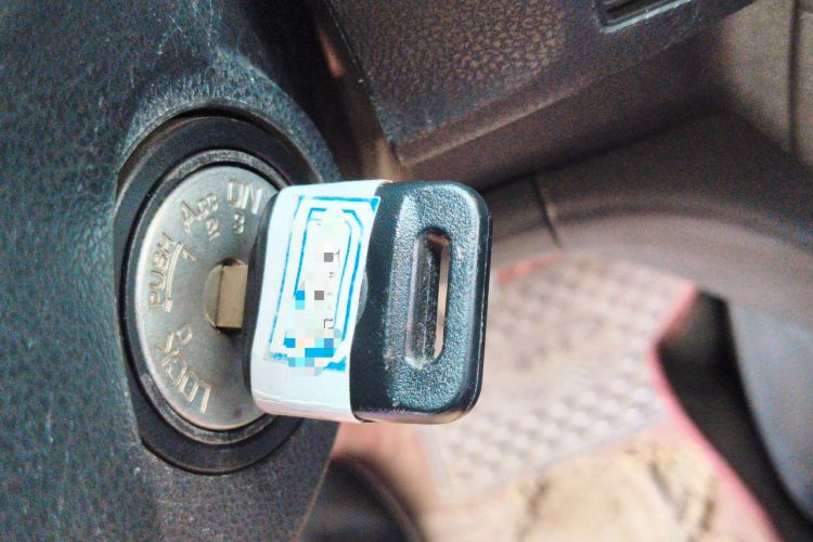Used Nissan March 2010 1.5L Manual Easi-Style Edition Vehicle Key