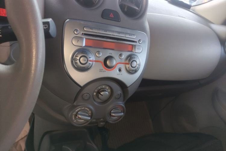 Used Nissan March 2010 1.5L Automatic Easy-Style Version Audio And AC Panel