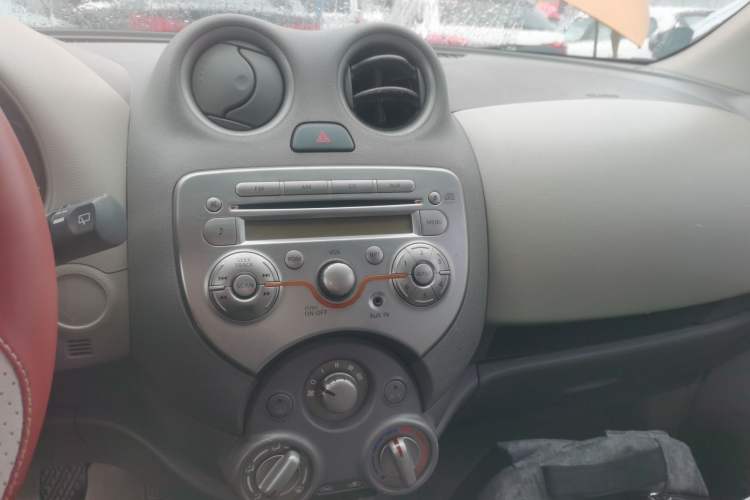 Used Nissan March 2010 1.5L Manual E-Xuan Edition Audio And AC Panel