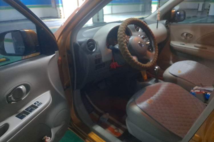 Used Nissan March 2010 1.5L Automatic Easy-Drive Version Driver Seat