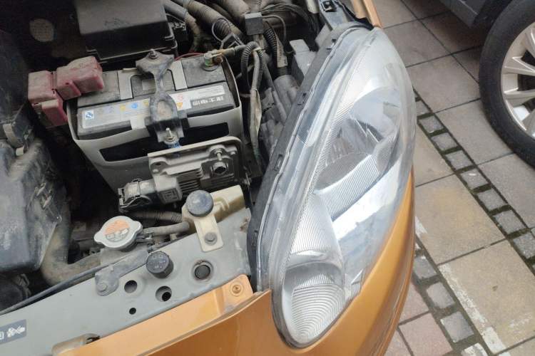 Used Nissan March 2010 1.5L Automatic Easy-Style Version Engine Bay Left