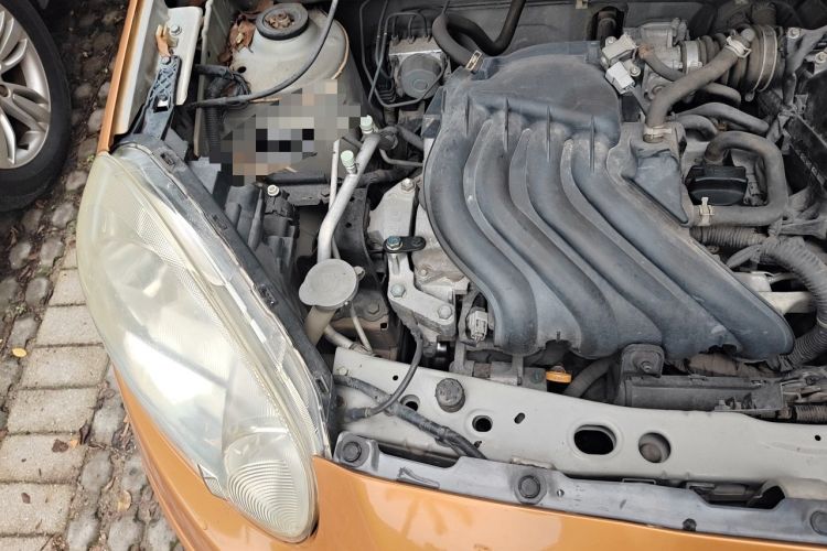 Used Nissan March 2010 1.5L Manual Easi-Style Edition Engine Bay Right