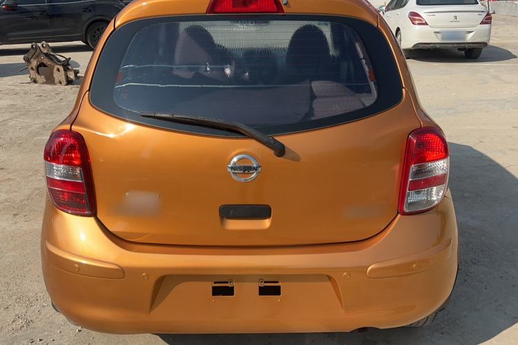 Used Nissan March 2010 1.5L Automatic Easy-Style Version Exterior 4