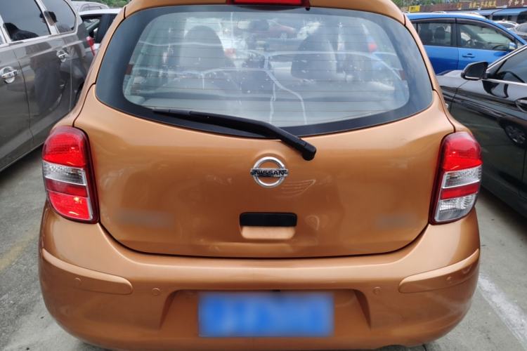 Used Nissan March 2010 1.5L Automatic Easy-Style Version Exterior 4
