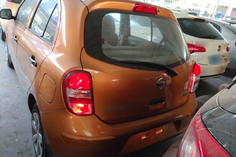 Used Nissan March 2010 1.5L Automatic Easy-Style Version Exterior 4