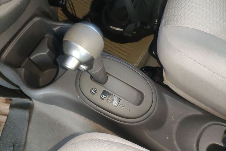 Used Nissan March 2010 1.5L Automatic Easy-Style Version Gear Lever