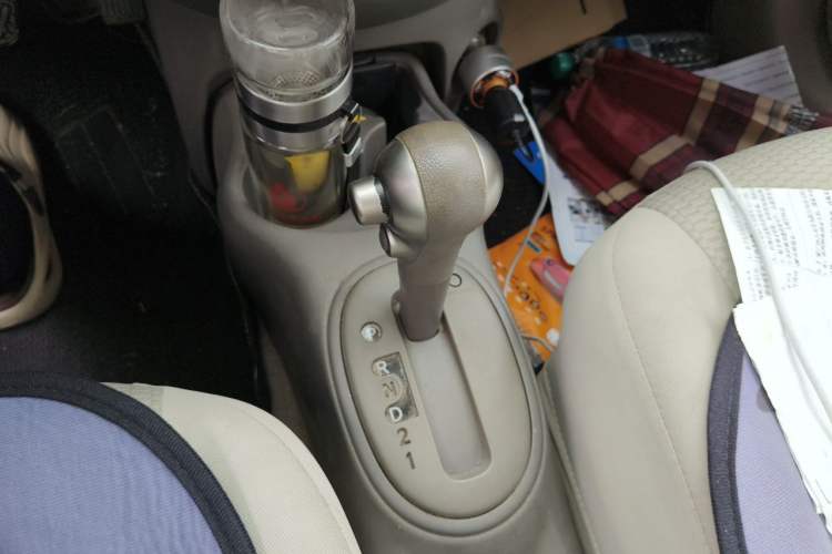 Used Nissan March 2010 1.5L Automatic Easy-Style Version Gear Lever