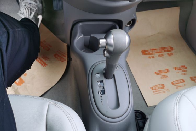 Used Nissan March 2010 1.5L Automatic Easy-Style Version Gear Lever