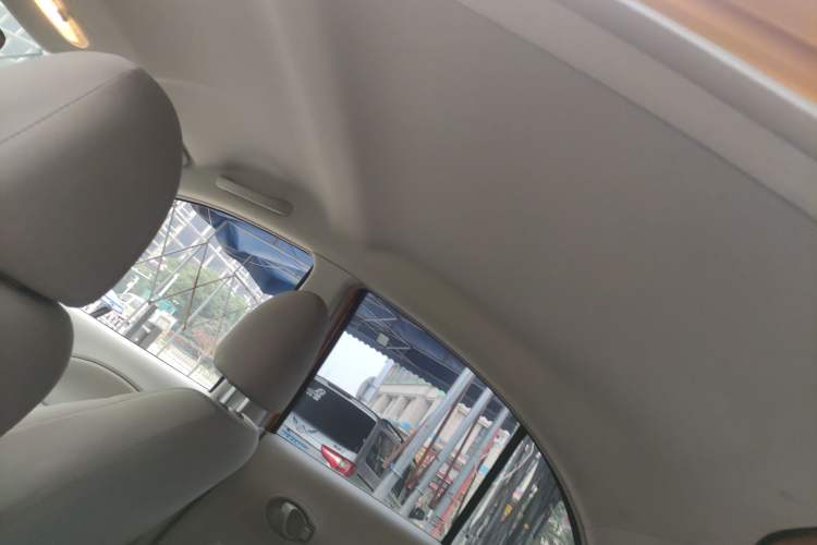 Used Nissan March 2010 1.5L Automatic Easy-Style Version Headliner