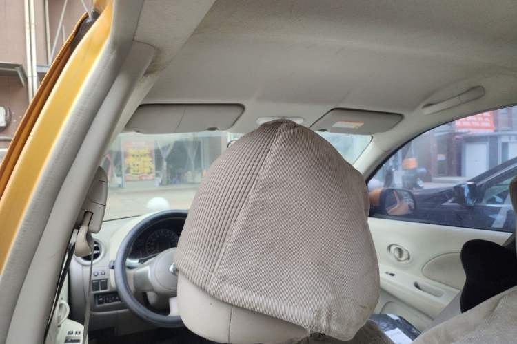Used Nissan March 2010 1.5L Automatic Easy-Style Version Headliner