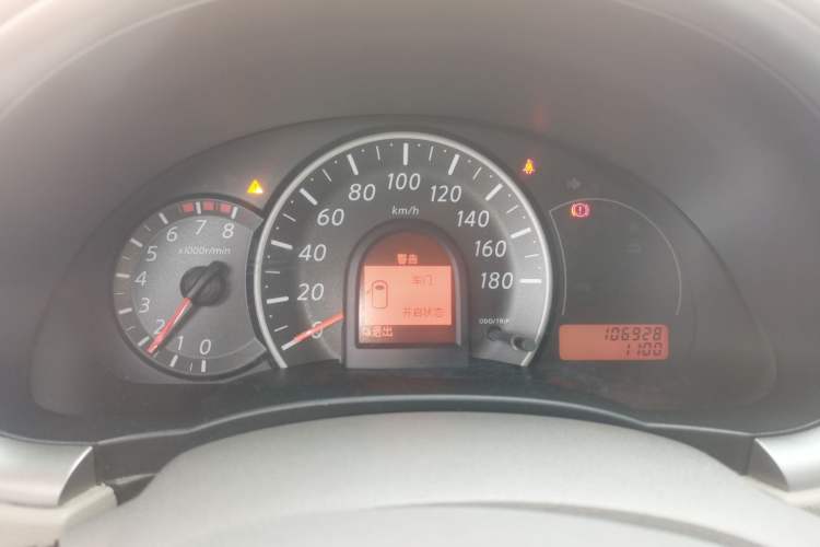 Used Nissan March 2010 1.5L Manual E-Xuan Edition Instrument Cluster