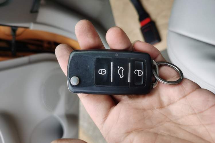 Used Nissan March 2010 1.5L Automatic Easy-Style Version Interior 1