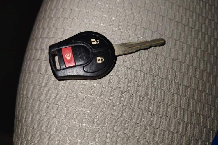Used Nissan March 2010 1.5L Automatic Easy-Style Version Interior 1