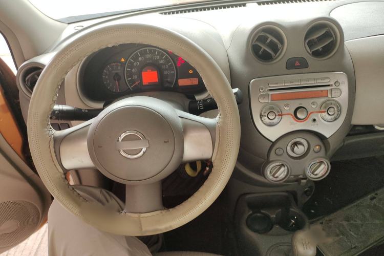 Used Nissan March 2010 1.5L Manual E-Xuan Edition Interior 3