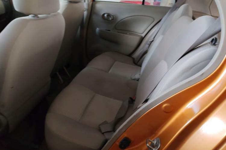 Used Nissan March 2010 1.5L Automatic Easy-Style Version Interior 4