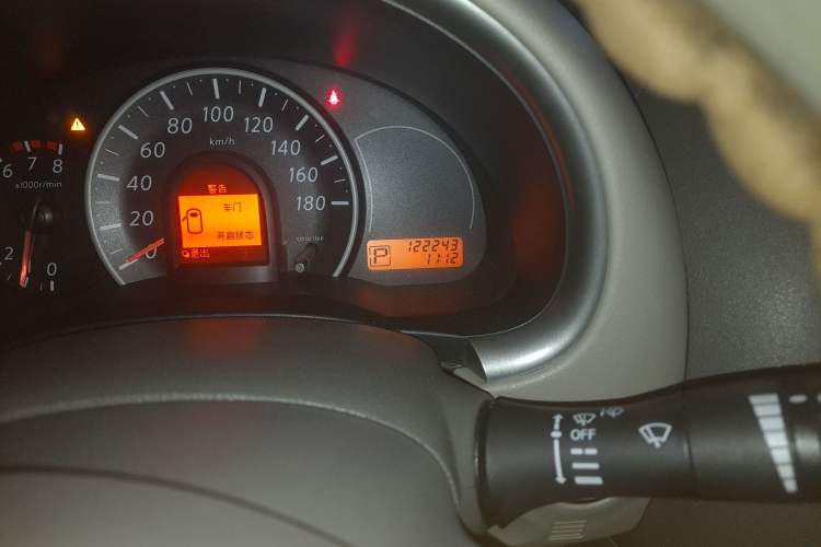 Used Nissan March 2010 1.5L Automatic Easy-Drive Version Odometer Close Up