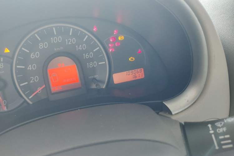 Used Nissan March 2010 1.5L Manual E-Xuan Edition Odometer Close Up
