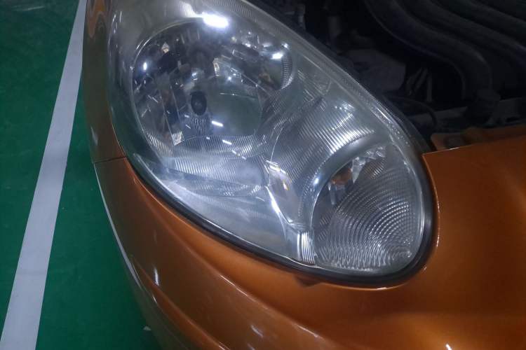 Used Nissan March 2010 1.5L Automatic Easy-Drive Version Right Front Headlight