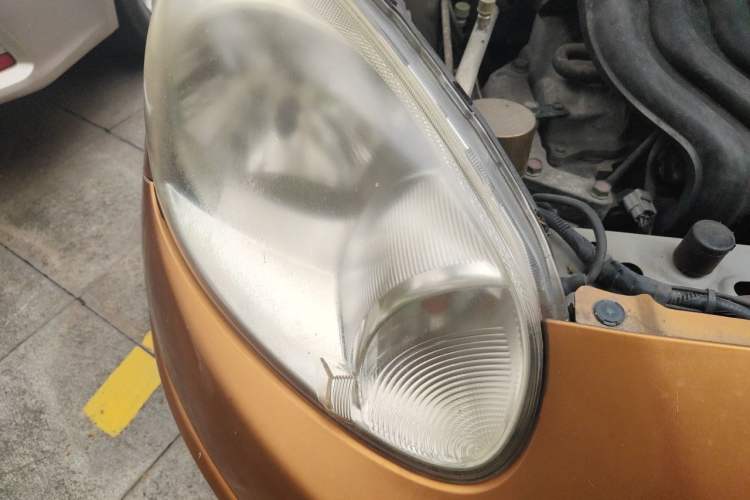 Used Nissan March 2010 1.5L Manual E-Xuan Edition Right Front Headlight