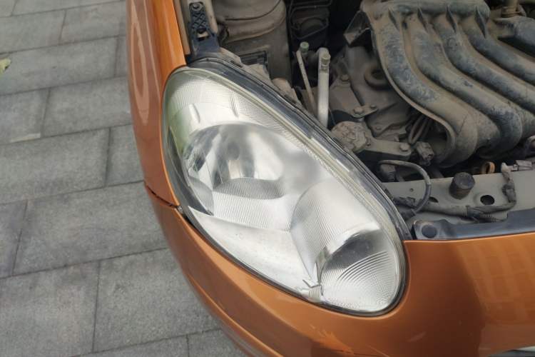 Used Nissan March 2010 1.5L Automatic Easy-Style Version Right Front Headlight