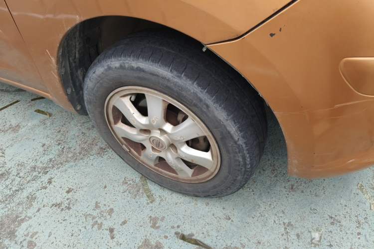 Used Nissan March 2010 1.5L Automatic Easy-Style Version Right Front Wheel Hub