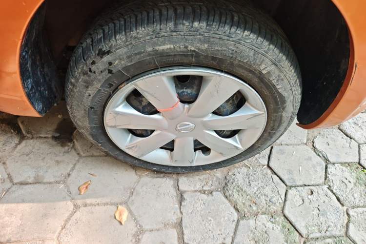 Used Nissan March 2010 1.5L Automatic Easy-Style Version Right Front Wheel Hub