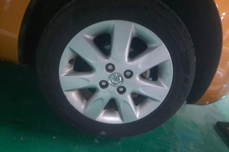 Used Nissan March 2010 1.5L Automatic Easy-Drive Version Right Front Wheel Hub