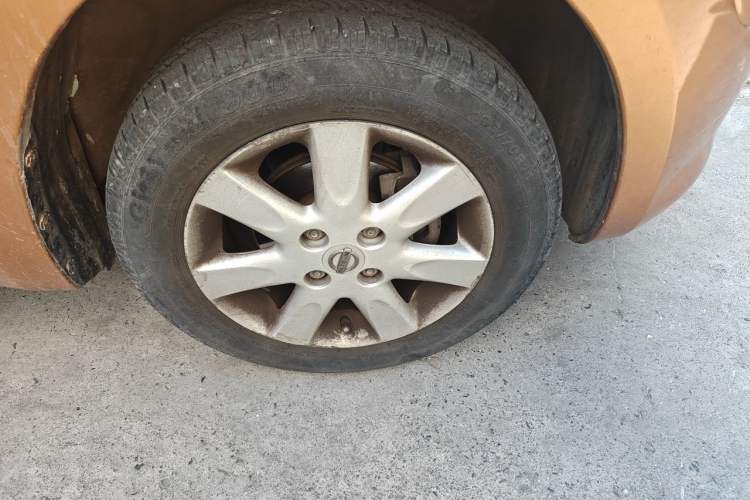 Used Nissan March 2010 1.5L Automatic Easy-Style Version Right Front Wheel Hub