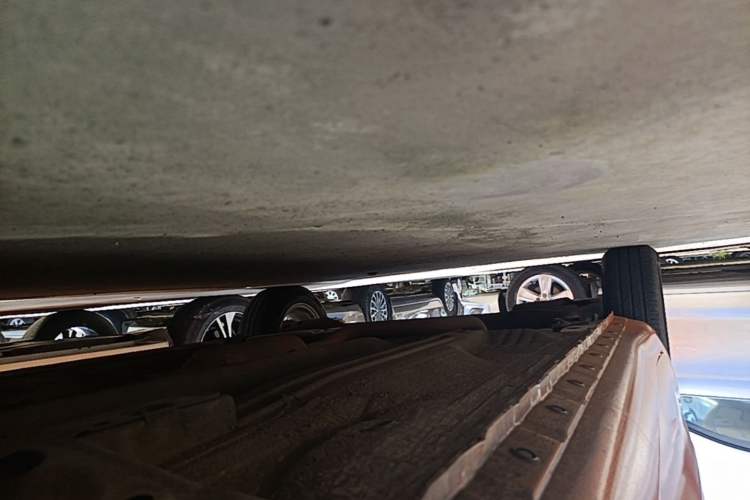 Used Nissan March 2010 1.5L Automatic Easy-Style Version Right Side Sill