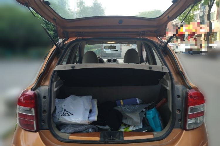 Used Nissan March 2010 1.5L Automatic Easy-Style Version Trunk